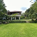 Arunni Garden